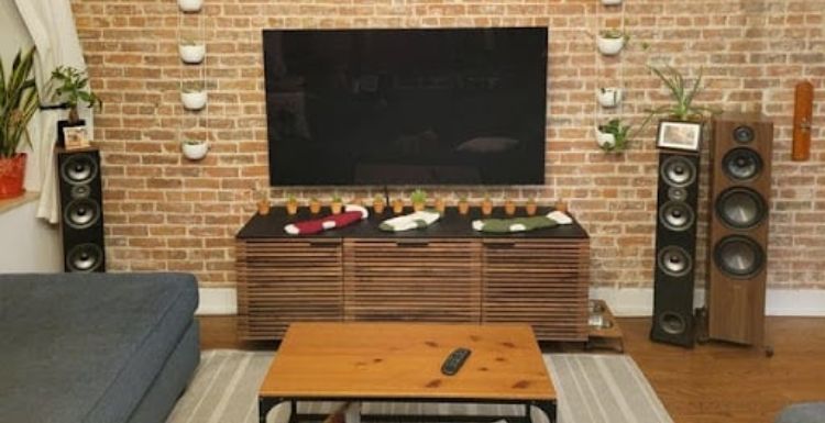 How to Install Flat Screen TV Wall Mounts