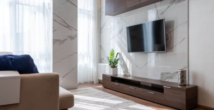 Best Wall Mount for 70-Inch TV – Top 5 Picks, Buyers’ Guide, Pros, Cons & More