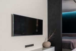 tv stand vs wall mount
